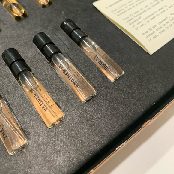 LE LABO Eau De Parfum Discovery Gift Set - Picture 9 of 10